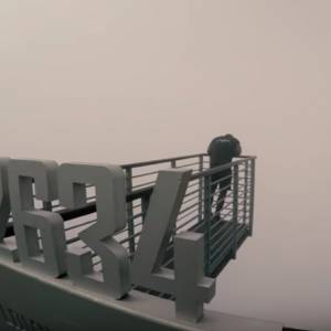 Zawisł nad przepaścią niczym ludzka flaga! Niezwykły wyczyn na Łomnicy [WIDEO]