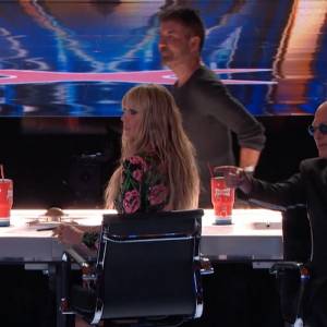 Złoty przycisk dla 11-latki z widowni! Takiej sytuacji w "Mam Talent" nie było nigdy wcześniej [WIDEO]