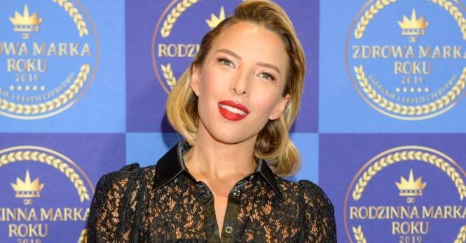 Ewa Chodakowska prezentuje wyrzeźbiony brzuch. Fani zachwyceni: "Marzenie"