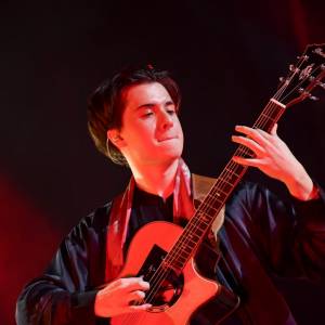 Zwyciężył w "Must Be the Music. Tylko muzyka". Marcin Patrzałek robi teraz karierę za granicą!