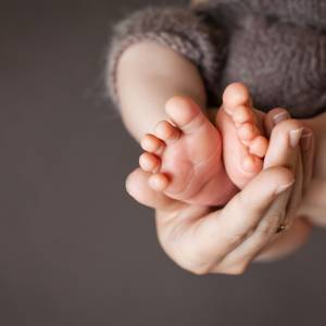 Urocze zdjęcie sześcioraczków hitem sieci! "Misiaki w koplecie"