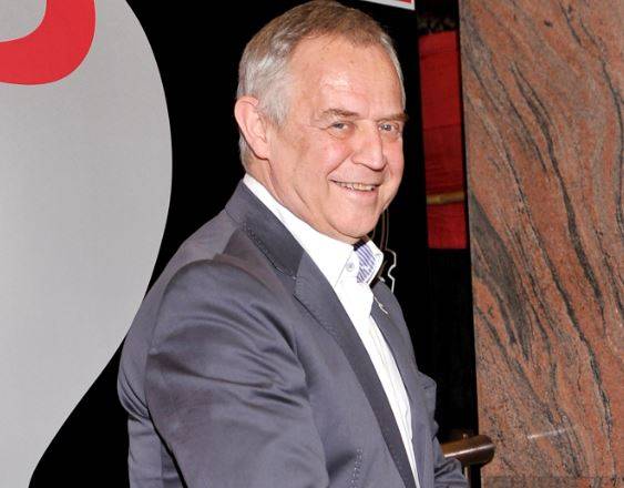 Marek Kondrat po raz pierwszy opublikował kadr z dwuletnią córką. Zapozowali pod tęczową flagą