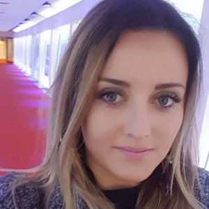 Ania Bardowska z "Rolnika" zaskoczyła metamorfozą. "Pięknie ci w tym nowym kolorze!"