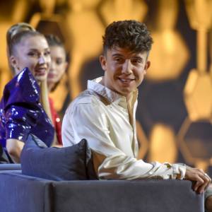 Kwiatkowski półnagi w łóżku. Pochwalił się, co właśnie zrobił! [FOTO]                                                         