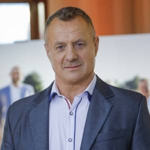 Fizyczna bliskość między uczestnikami programu: "Rolnik szuka żony". Krzysztof przekroczył granicę? [WIDEO]                