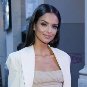 Klaudia El Dursi bez ubrań i bez makijażu. Naturalny kadr zachwycił internautów [ZDJĘCIA]