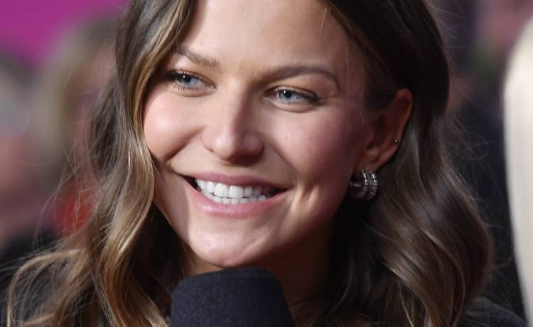 Anna Lewandowska zabrała córki na trening. Klara wykonała skomplikowaną figurę tuż przed obiektywem aparatu!