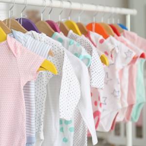 Ponad dwa lata temu mówiła o nich cała Polska. Sześcioraczki z Tylmanowej na nowym zdjęciu! Towarzyszy im brat                             