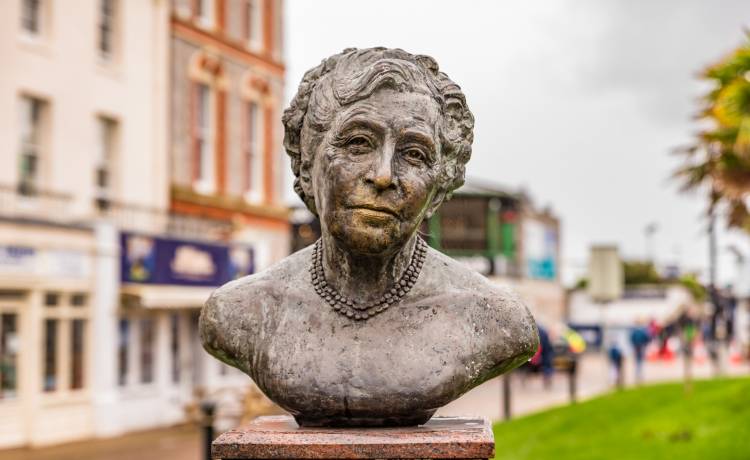 Zmiana tytułu powieści Agathy Christie. Potomek stwierdził, że tytuł mógł obrażać