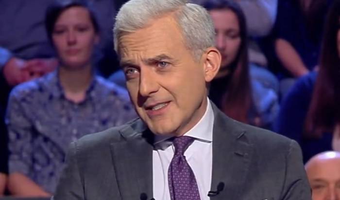 Co w pieśni Józefa Korzeniowskiego i Karola Kurpińskiego za pasem? Na czym  ściga się Rafał Sonik?