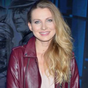 Joanna Moro jest w świetnej formie. Aktorka pochwaliła się zdjęciami z plaży