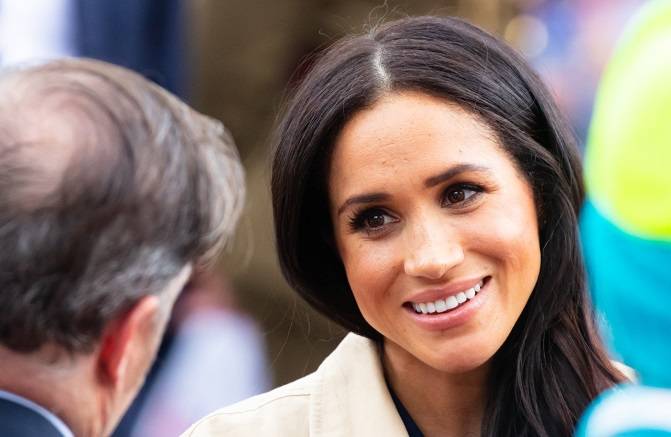 Hiszpańska polityk sobowtórem Meghan Markle. Ale podobieństwo!