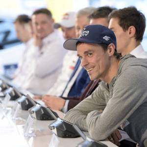 Piotr Żyła zawalczy w MMA? Jego przeciwnikiem miałby być Sławomir Peszko!