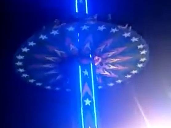 Przerażające nagranie obiegło sieć! Ogromna karuzela uderzyła o ziemię 