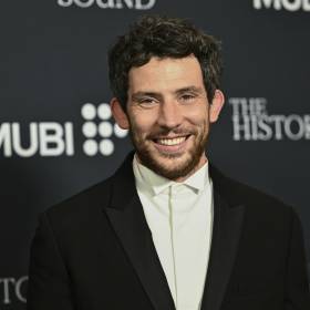 Josh O'Connor gwiazdą nowego hitu Netflixa! Wcześniej grał razem z Zendayą