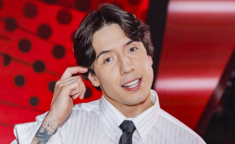 Dawid Kwiatkowski prezentuje umięśnioną klatę. Tak zapowiada nowy singiel [FOTO]