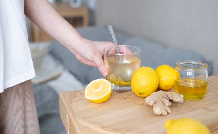 Masz katar, kaszel i boli Cię gardło? Domowe antybiotyki mogą pomóc w walce z chorobą!