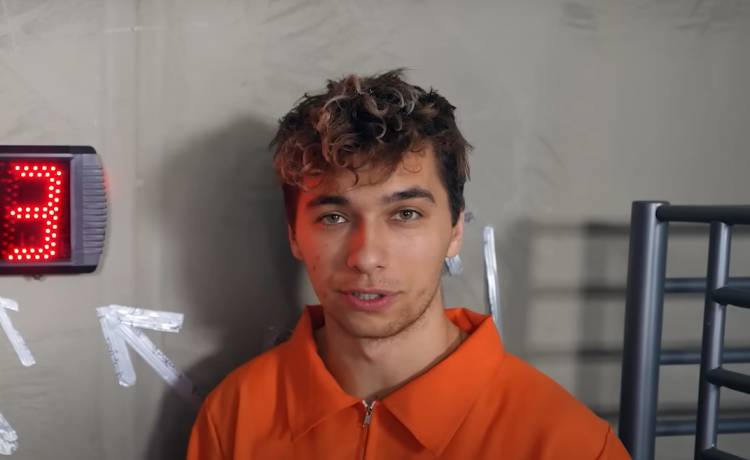 Friz odważył się na zaskakującą metamorfozę. Jego włosy zniknęły! "Dlaczego ja to zrobiłem" [FOTO]