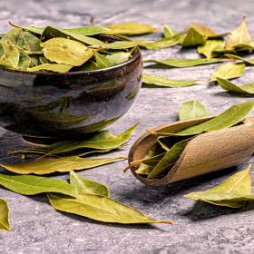 Naturalny detoks dla wątroby za grosze. Pij ten wywar, a wzmocnisz też odporność