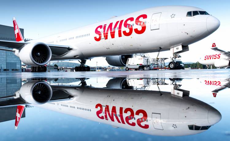 Szwajcarskie linie lotnicze nie dla antyszczepionkowców. Niezaszczepieni pracownicy zostaną zwolnieni 