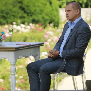 Zaskakująca decyzja Seweryna z "Rolnika...". Co na to jego partnerka?                                                        