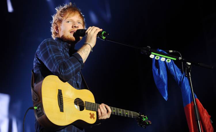 Chcielibyście wejść w posiadanie gitary Eda Sheerana? Każdego stać na taki wydatek!  