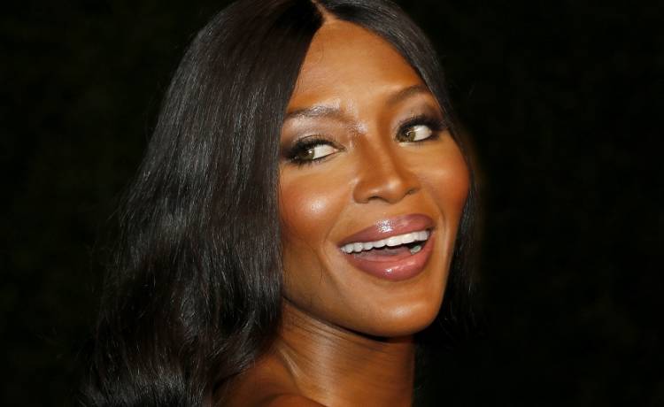 53-letnia modelka zadziwiła fanów. Naomi Campbell ma już drugie dziecko. Gwiazda powitała syna!  [FOTO] 
