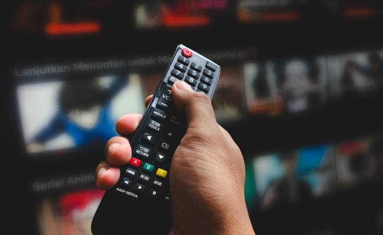 Najlepsze propozycje telewizyjne na 11 listopada! Fot. Shutterstock/El editorial