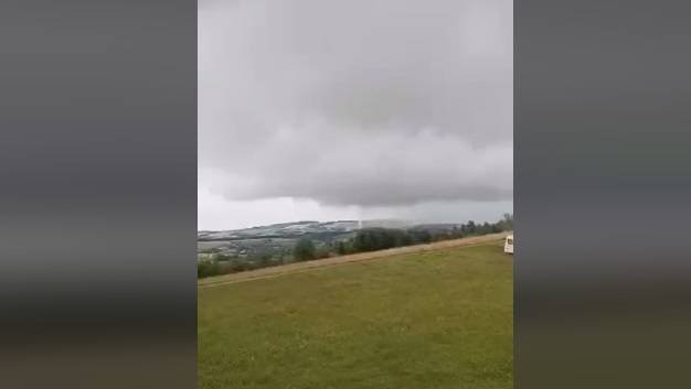 Niecodzienne zjawisko w Małopolsce! Mieszkaniec Korzennej nagrał trąbę powietrzną?! [WIDEO] 