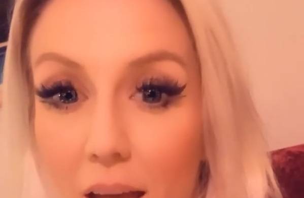 Znana wokalistka ma koronawirusa. "Mam gorączkę i boli mnie głowa"