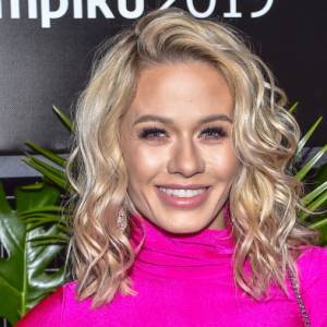 Kasia Dziurska robi szpagat w stringach. Internautom odjęło mowę. "Przegięłaś" [ZDJĘCIA]