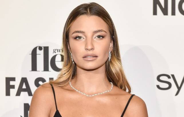 Julia Wieniawa już tak nie wygląda? Na tych zdjęciach aktorka nie przypomina siebie! [ZDJĘCIA]                     