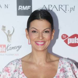 Alżbeta Lenska nago w wodzie. Artystyczny kadr skradł serca internautów [FOTO]