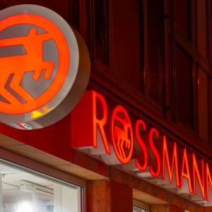 Szaleństwo w Rossmannie. Kosmetyczne hity za mniej niż pół ceny