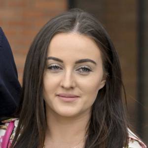 Fotografia Bardowskiej z przyjaciółkami pod lupą internautów. „Na zdjęciu trzy kobiety i dwójka dzieci” 