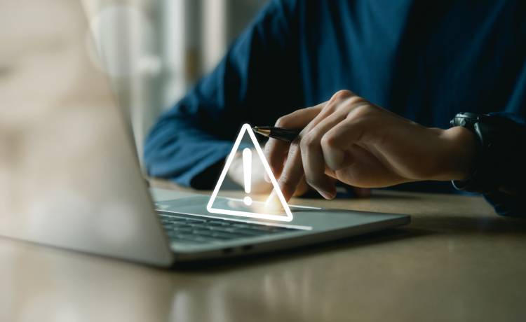 Lepiej nie wchodź na tę stronę. Policjanci ostrzegają przed niebezpieczną witryną