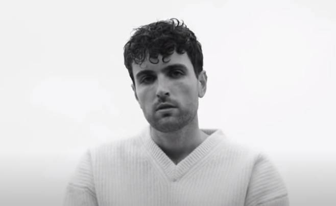 Zwycięzca Eurowizji wraca z nowym singlem. "Last Night" robi furorę w sieci!