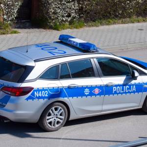 Zatrzymał "na stopa" policyjny radiowóz. Po chwili trafił do więzienia