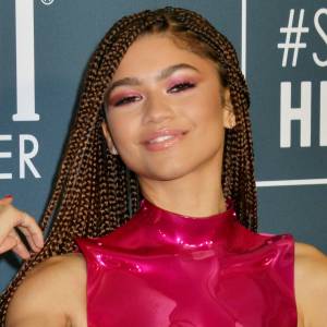 Zendaya w najnowszej kampanii Valentino. Zachwyca w różowej mini sukience!