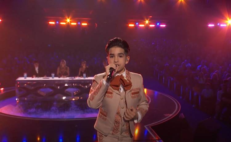 Ma 11 lat i niesamowity talent. Chłopiec brawurowo wykonał oscarowy hit! [WIDEO]