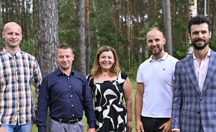 Uczestnicy programu „Rolnik szuka żony” . Fot. AKPA