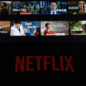 Netflix po cichu wrzucił „Turystę”. Kultowy thriller z Jolie i Deppem już dostępny