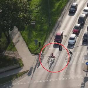 Dron nagrał rowerzystów. Posypały się mandaty! [WIDEO]