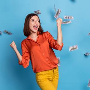 Dobry czas dla finansów. Tym 4 znakom zodiaku się poszczęści