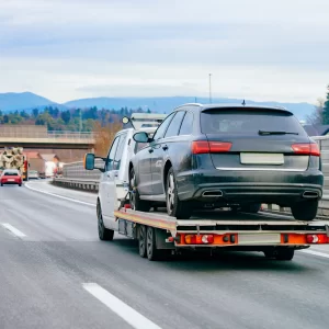 Holowanie do 500 km i auto zastępcze? Sprawdź, co naprawdę liczy się w pakiecie wsparcia kierowcy