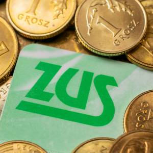 ZUS wypłaca pieniądze. Zostało niewiele czasu na złożenie wniosku!