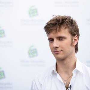 Maciej Musiał chwali się kolejnym talentem! Muzyczne nagranie opublikował w sieci