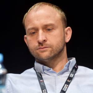 Borys Szyc apeluje do uzależnionych: "Wstawajcie i idźcie się leczyć. To żaden wstyd"