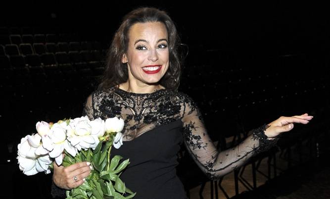 Anna Mucha pochwaliła się "ślubnym" zdjęciem. Pokazała ukochanego i potwierdziła radosne wieści! [FOTO]