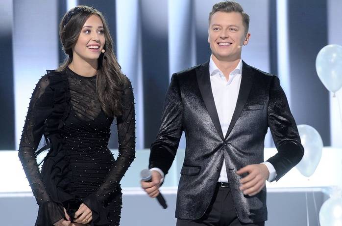 Wpadka w "Kole fortuny" hitem Internetu! Prowadzący płakali ze śmiechu! [WIDEO]